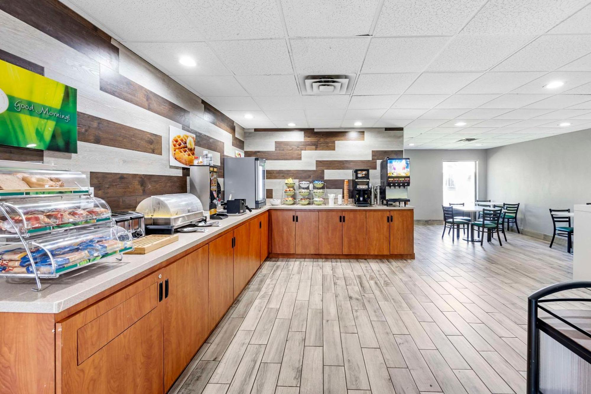 Quality Inn Clarksville - Exit 11 Exteriér fotografie