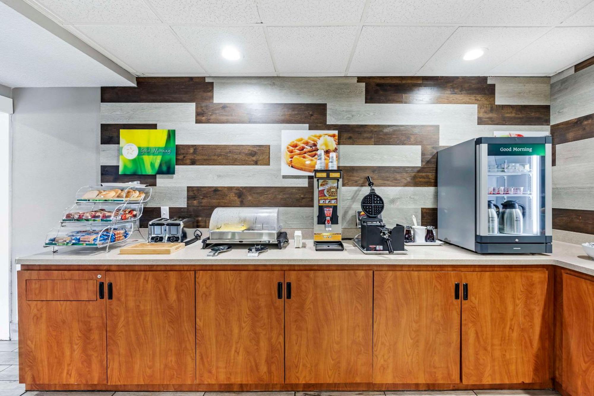 Quality Inn Clarksville - Exit 11 Exteriér fotografie